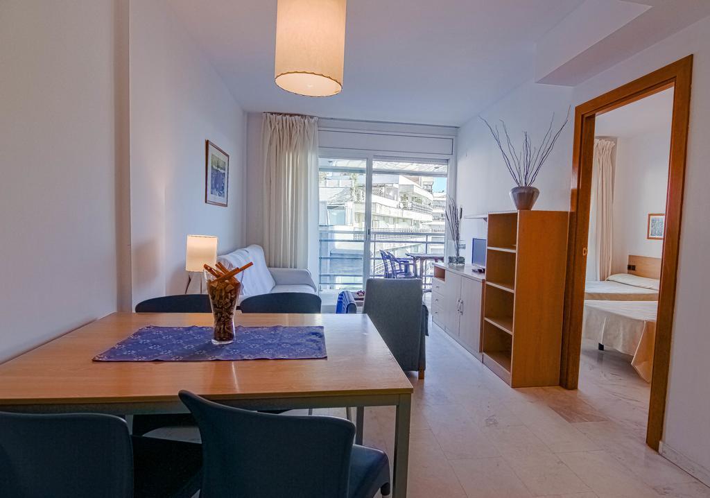 Apartamentos S'Abanell Central Park Blanes Room photo