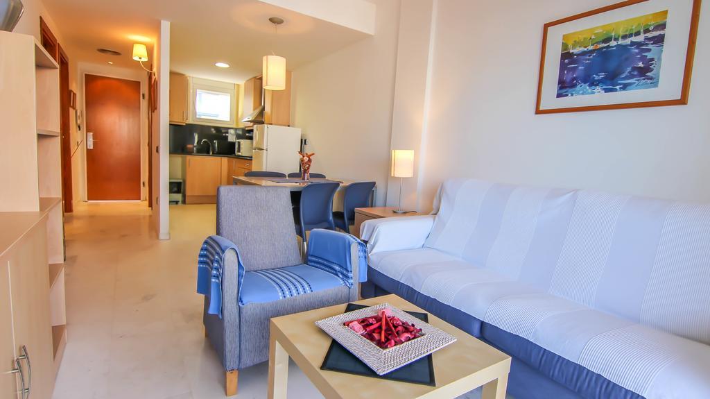 Apartamentos S'Abanell Central Park Blanes Room photo