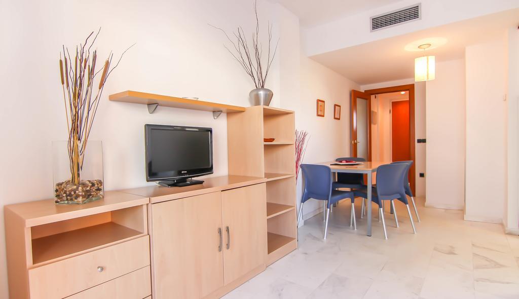 Apartamentos S'Abanell Central Park Blanes Room photo